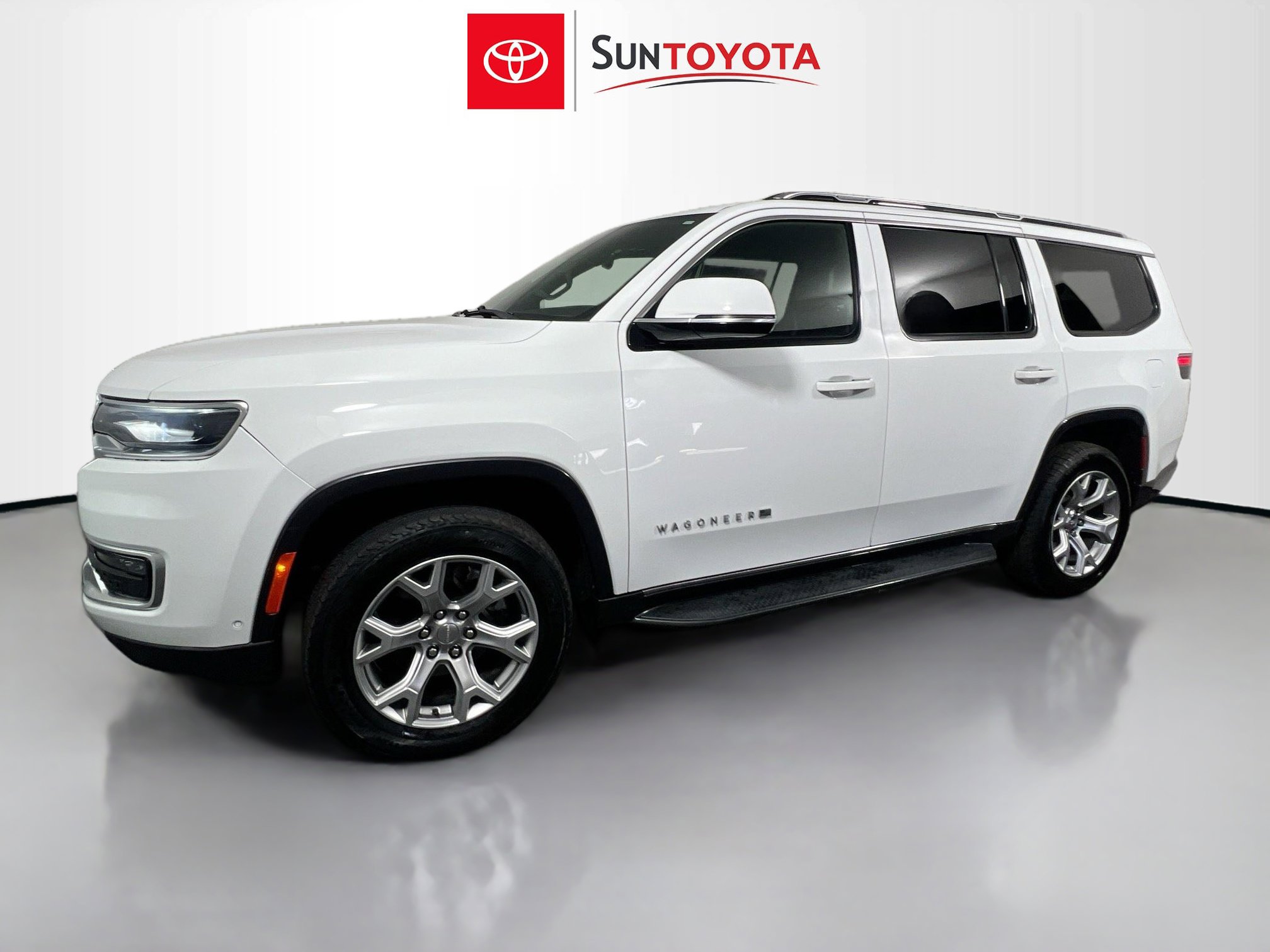 Used 2022 Jeep Wagoneer Series II AWD/4WD image 9