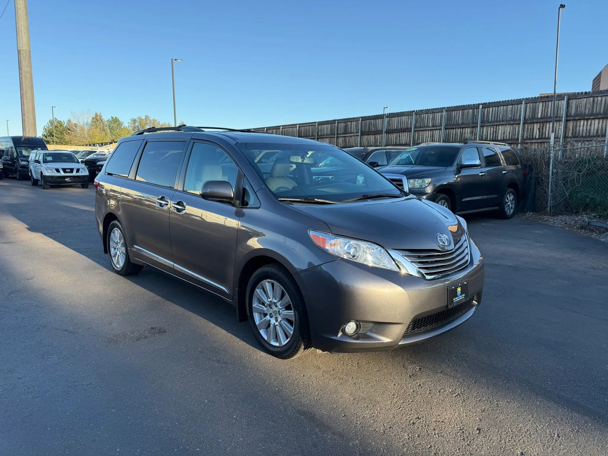 Used 2017 Toyota Sienna XLE Premium w/ Protection Package image 13