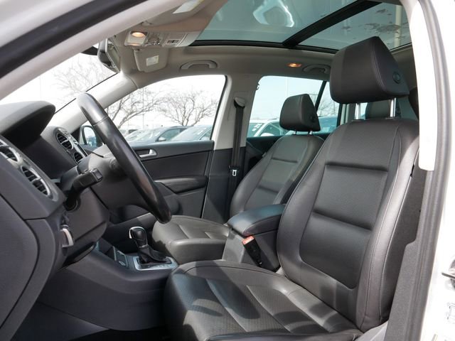 Used 2017 Volkswagen Tiguan Wolfsburg Edition image 15