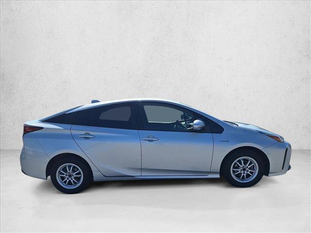 Used 2022 Toyota Prius LE FWD image 4