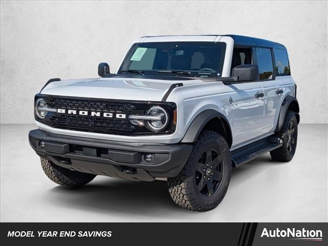 New 2025 Ford Bronco Outer Banks w/ Black Appearance Package image 1