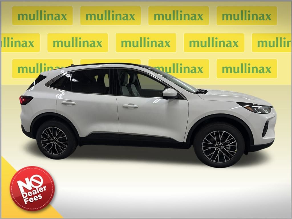 New 2026 Ford Escape SE w/ PHEV Premium Package image 2