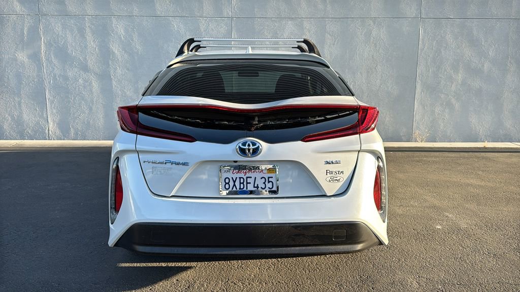 Used 2021 Toyota Prius Prime XLE image 3