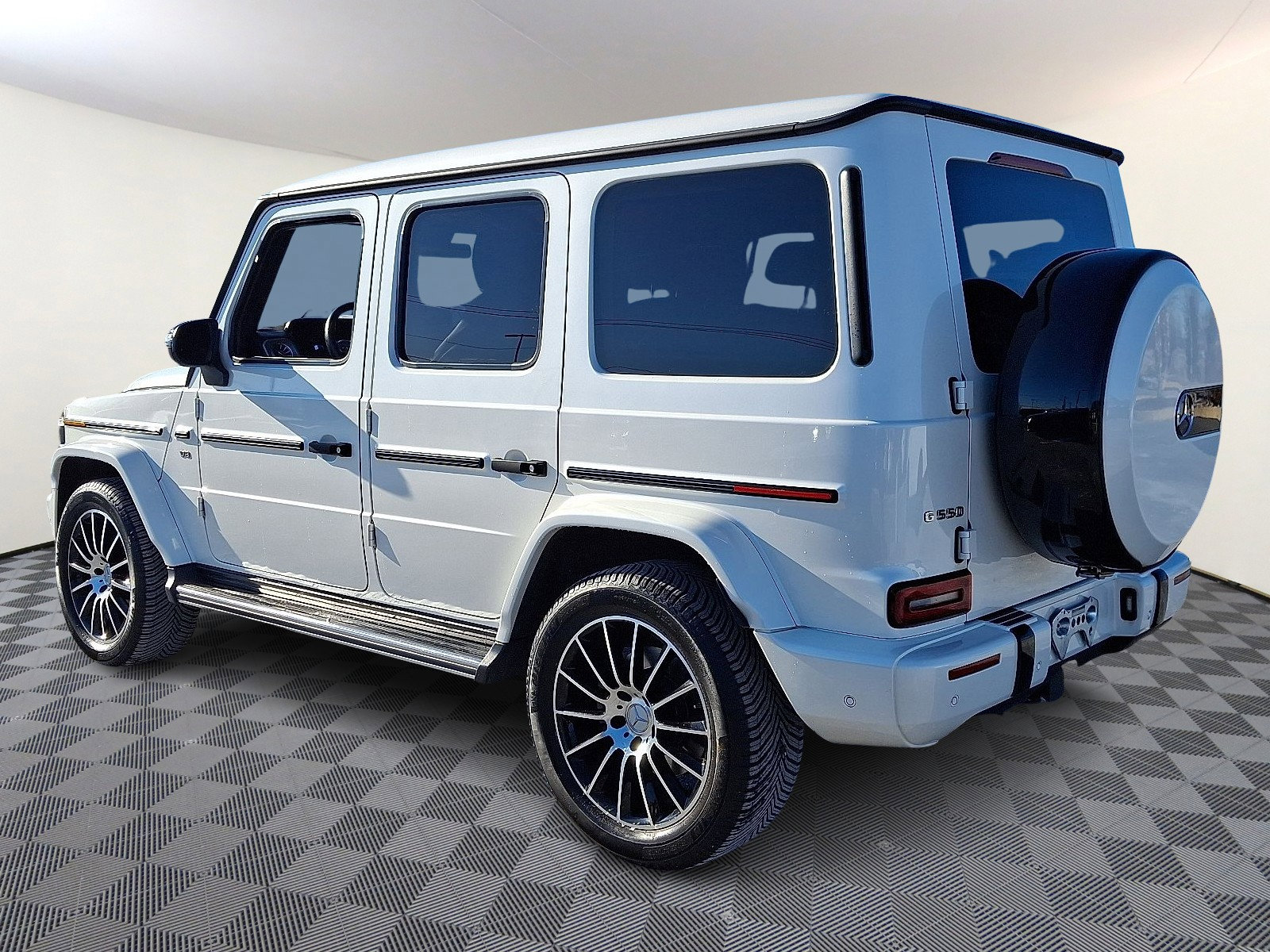 Used 2020 Mercedes-Benz G 550 image 2