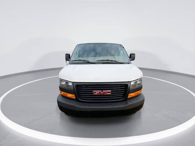 New 2026 GMC Savana 2500 w/ Driver Convenience Package image 3