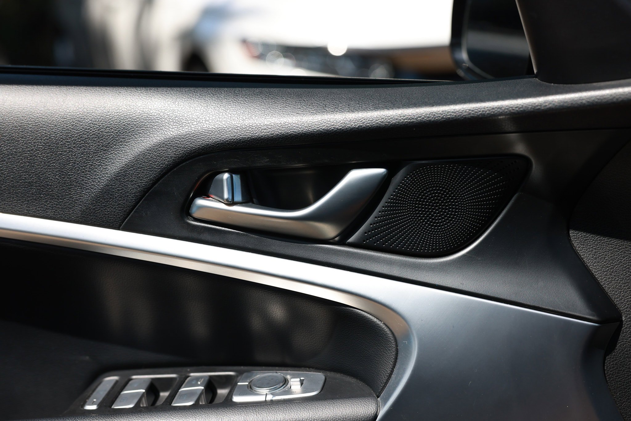 Used 2020 Genesis G70 2.0T RWD image 47