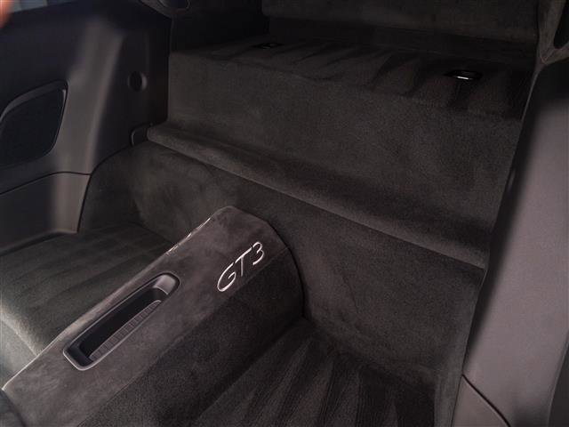 Used 2018 Porsche 911 GT3 image 26
