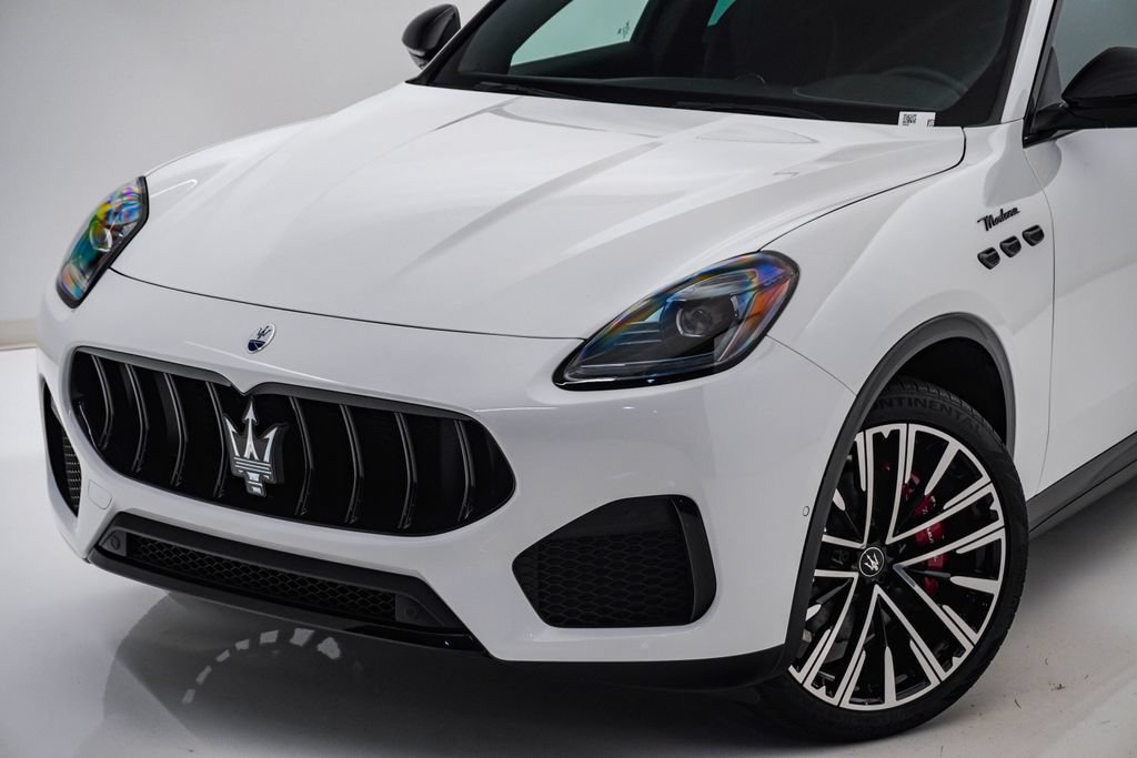 Certified 2025 Maserati Grecale Modena AWD/4WD image 4