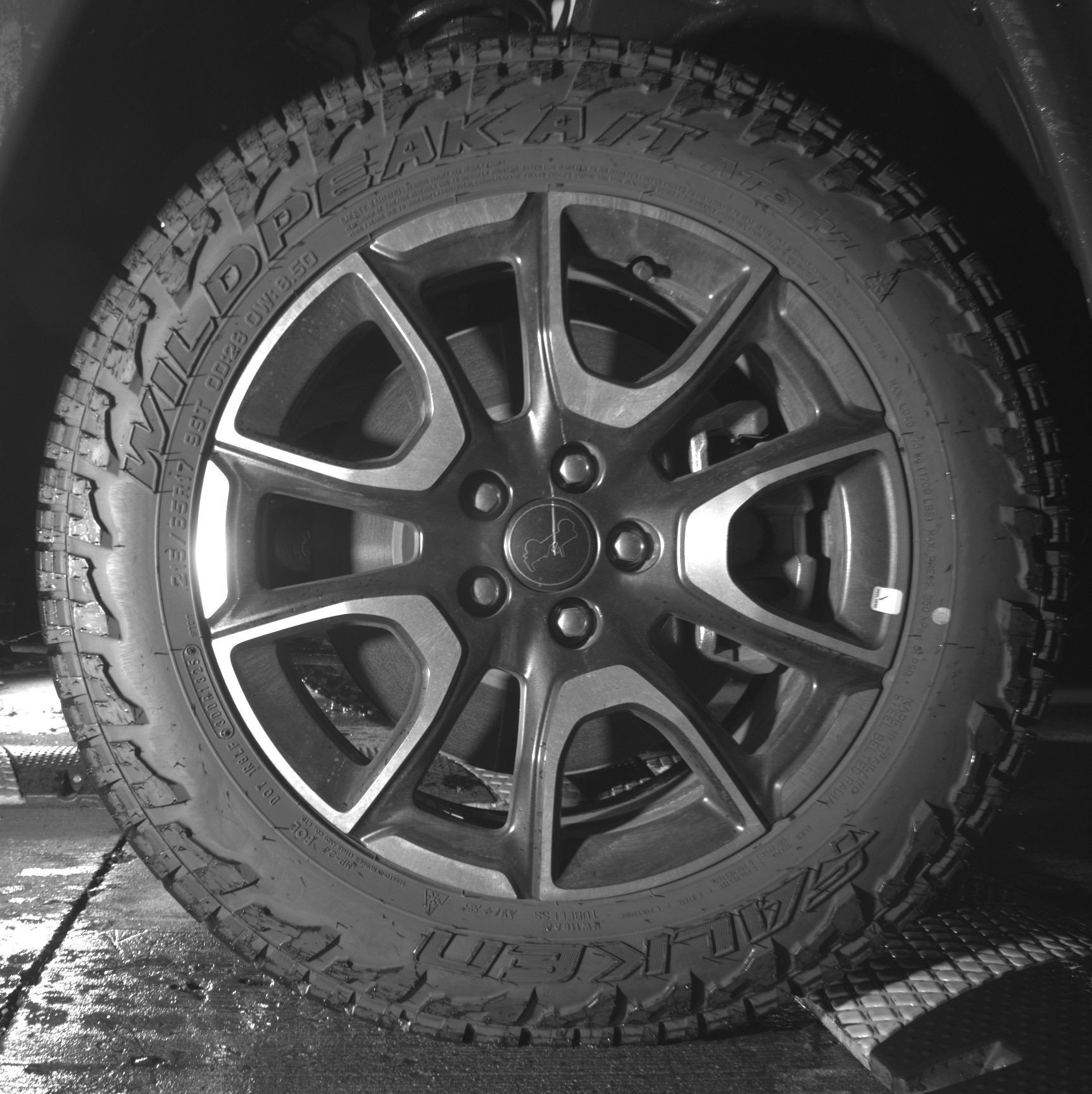 Used 2025 Jeep Compass Trailhawk AWD/4WD image 15