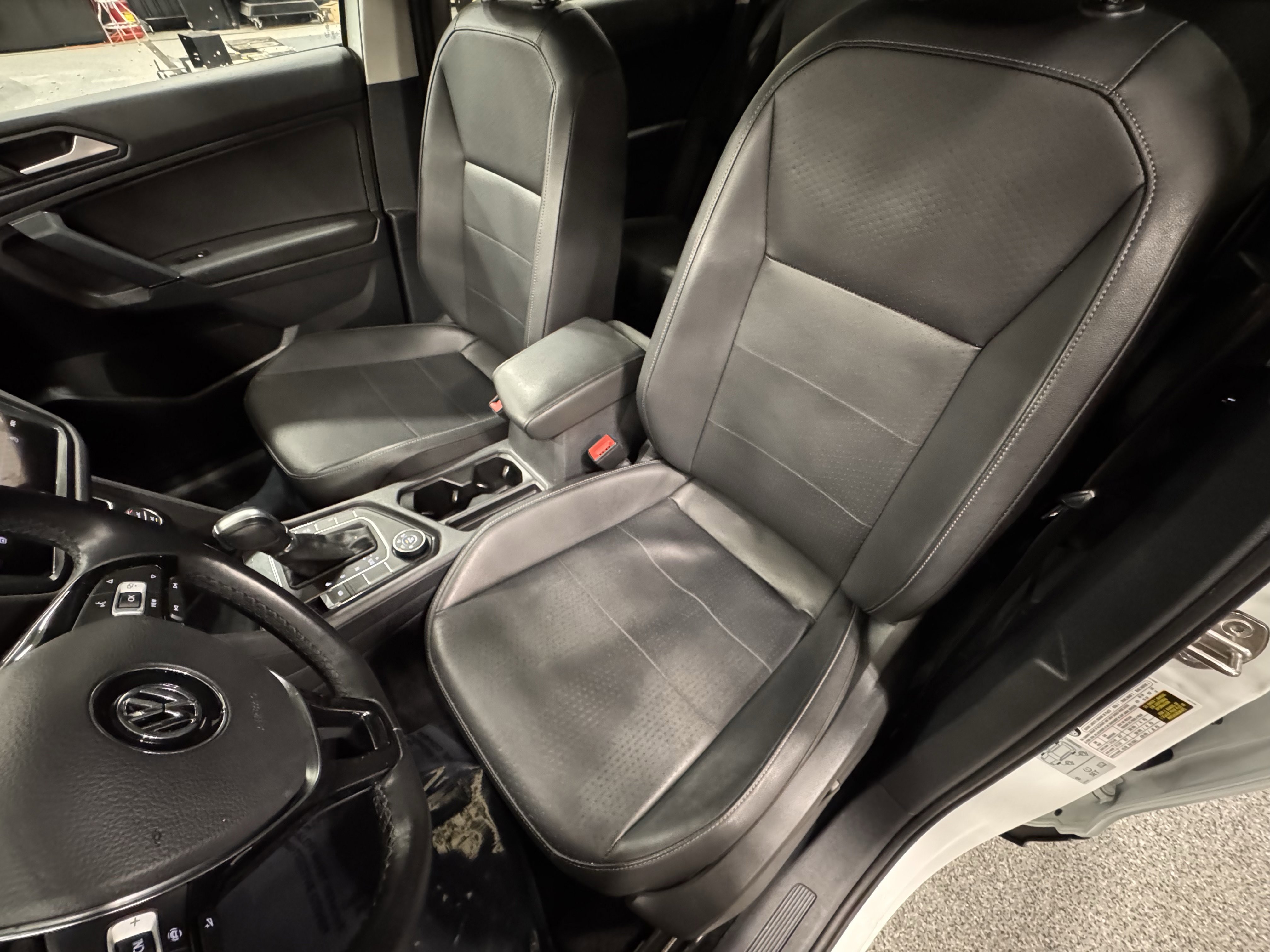 Used 2019 Volkswagen Tiguan SE w/ Panoramic Sunroof Package image 19