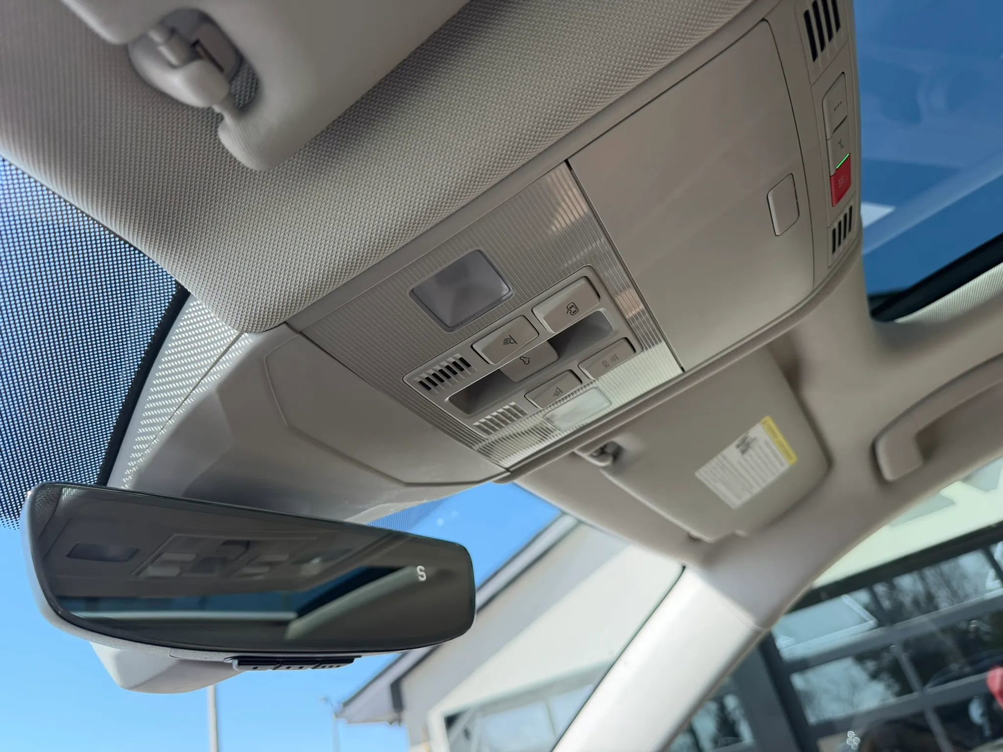 Used 2021 Volkswagen Jetta SEL Premium image 34