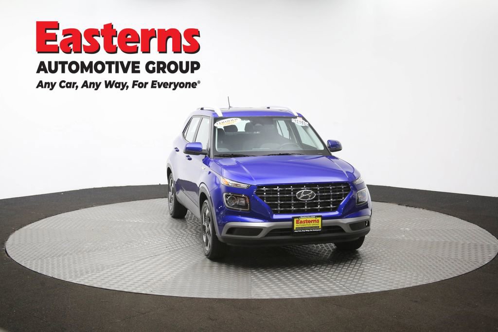 Used 2025 Hyundai Venue SEL image 52