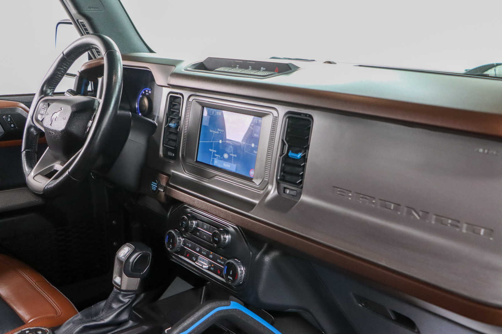 Used 2022 Ford Bronco Outer Banks AWD/4WD image 26