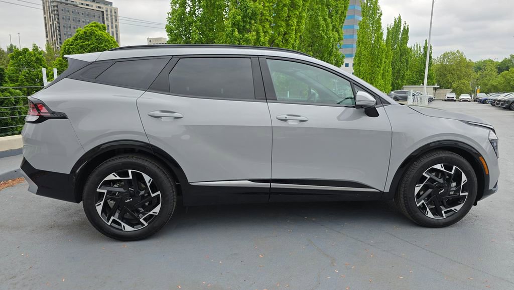 Certified 2025 Kia Sportage SX FWD image 3
