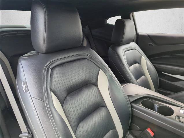 Used 2020 Chevrolet Camaro LT w/ RS Package image 24