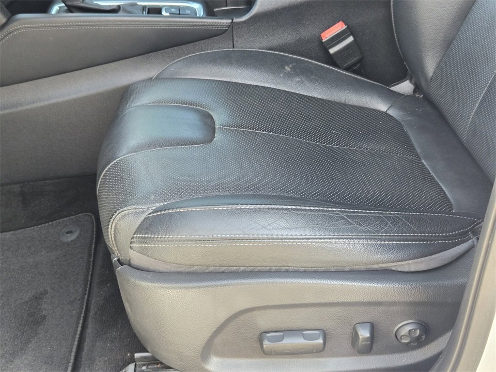 Used 2020 Hyundai Santa Fe SEL image 24