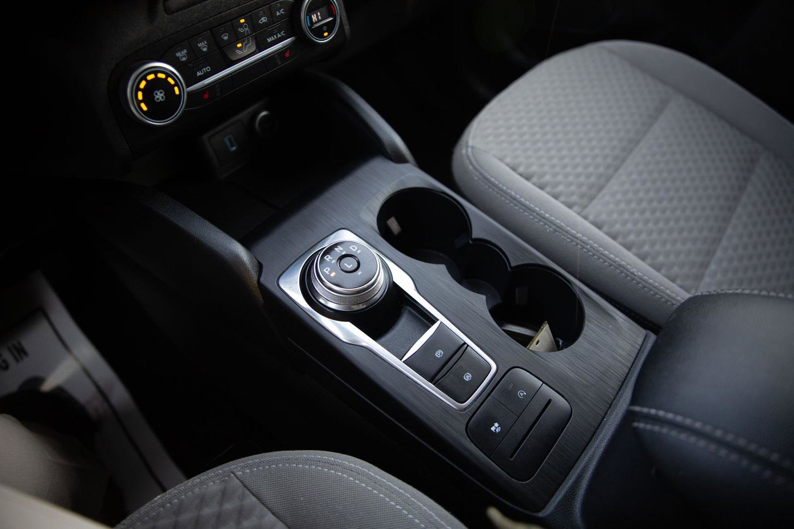 Used 2020 Ford Escape SE image 17