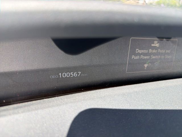 Used 2016 Toyota Prius Three Touring w/ Preferred Accessory Package image 21