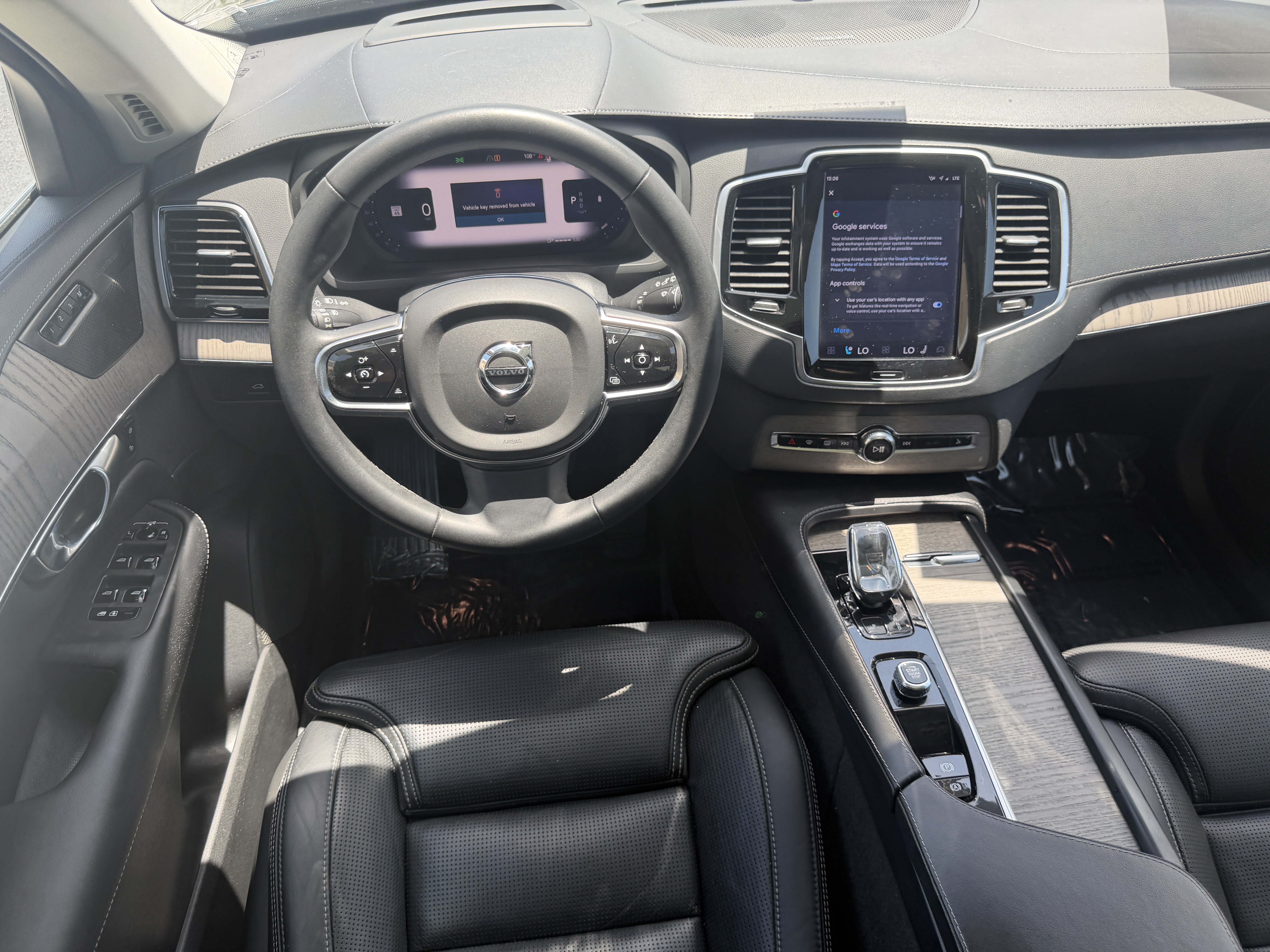Certified 2023 Volvo XC90 B6 Ultimate w/ Protection Package Premier AWD/4WD image 12