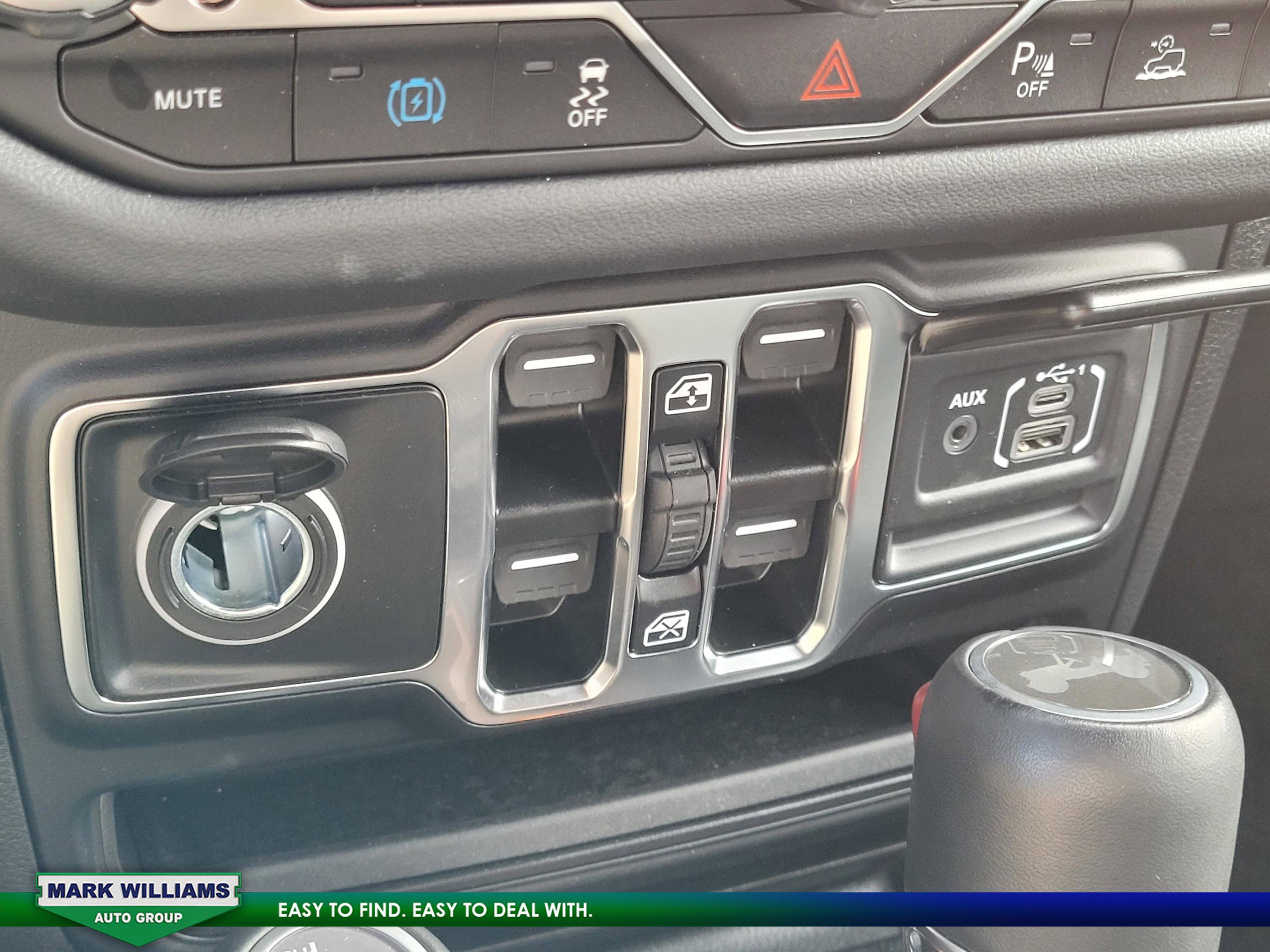 Used 2024 Jeep Wrangler High Altitude image 25