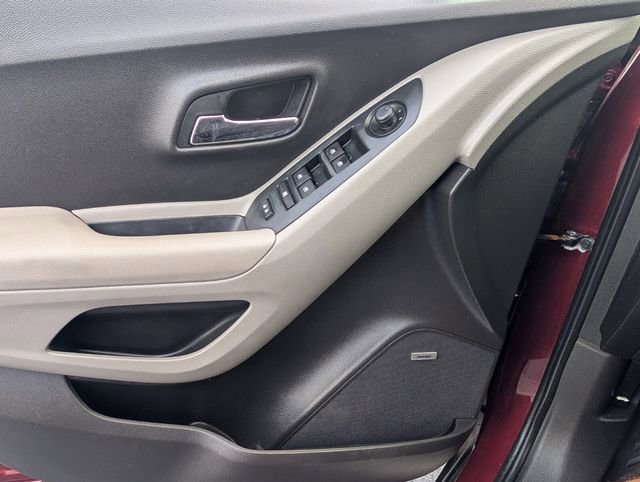 Used 2016 Chevrolet Trax LTZ FWD image 27
