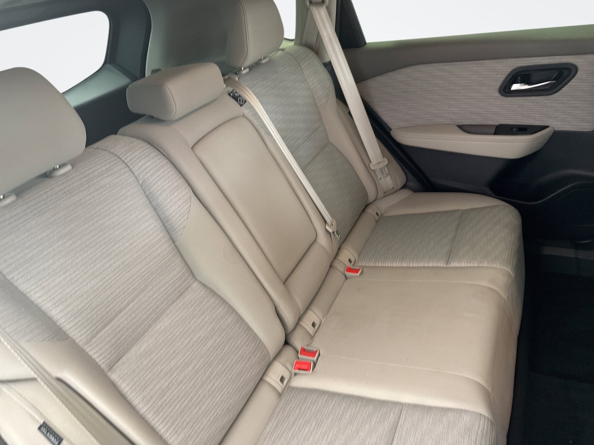 Used 2023 Nissan Rogue SV AWD/4WD image 18