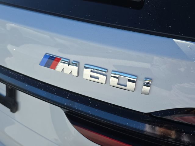 Used 2025 BMW X7 M60i w/ M Sport Professional Package image 5