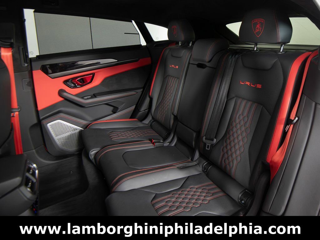 Used 2024 Lamborghini Urus S image 37