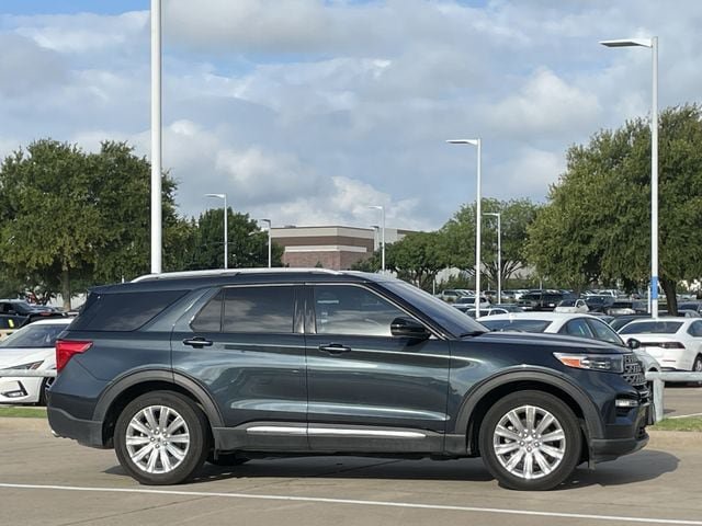 Used 2024 Ford Explorer Limited w/ Limited Technology Package RWD image 3