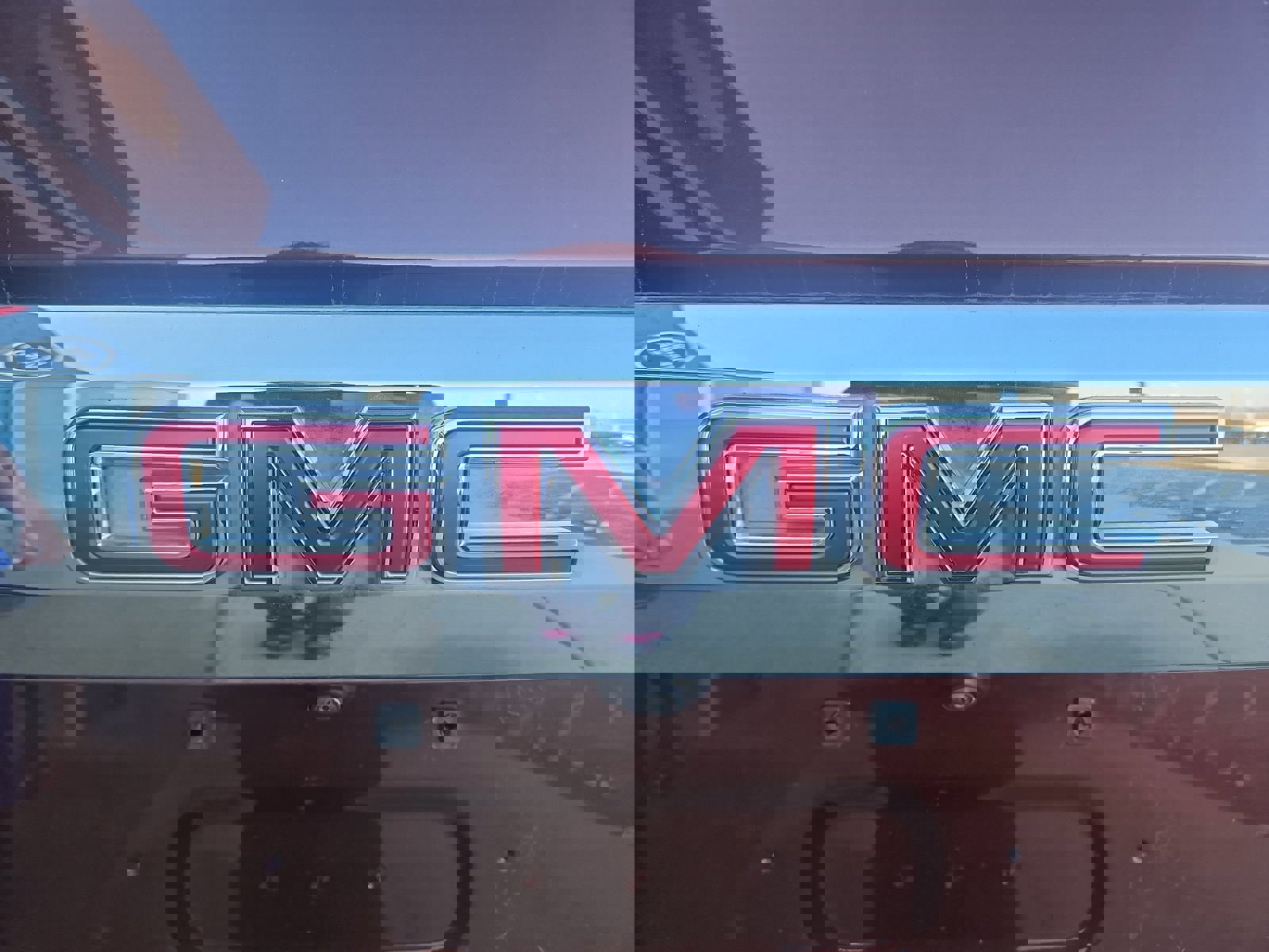 Used 2023 GMC Yukon SLT image 27