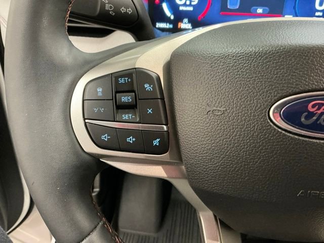 Used 2025 Ford Explorer Active w/ Active Comfort Package image 26