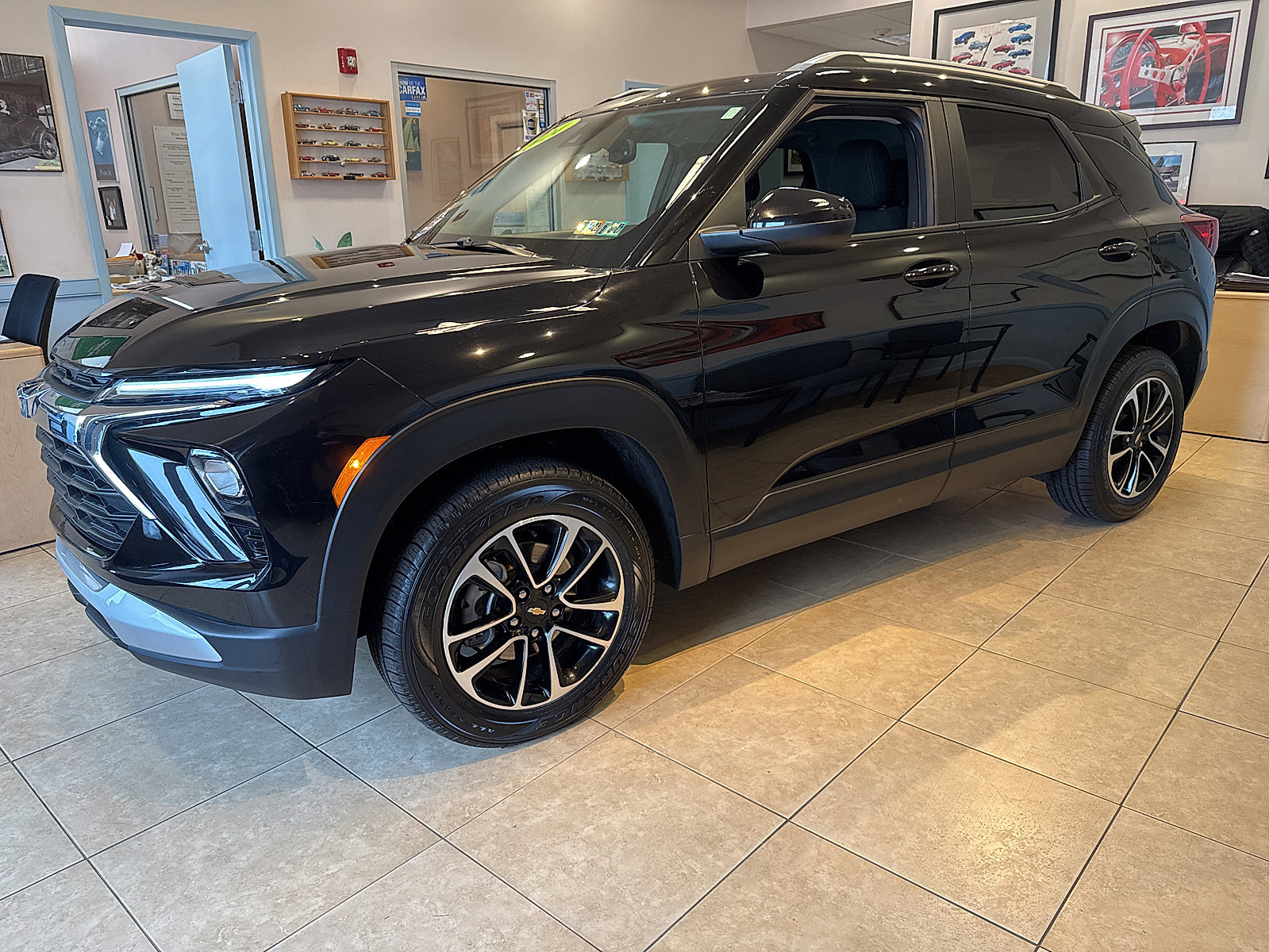 Used 2024 Chevrolet TrailBlazer LT w/ Convenience Package image 59