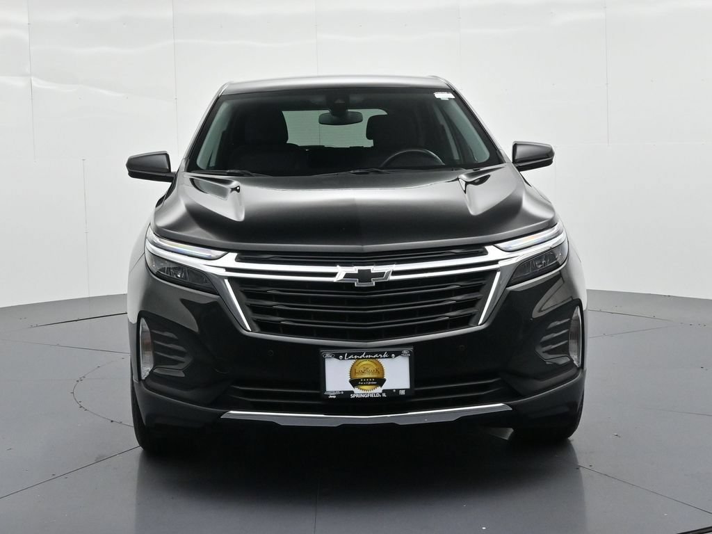Used 2024 Chevrolet Equinox LT w/ LPO, Floor Liner Package FWD image 3