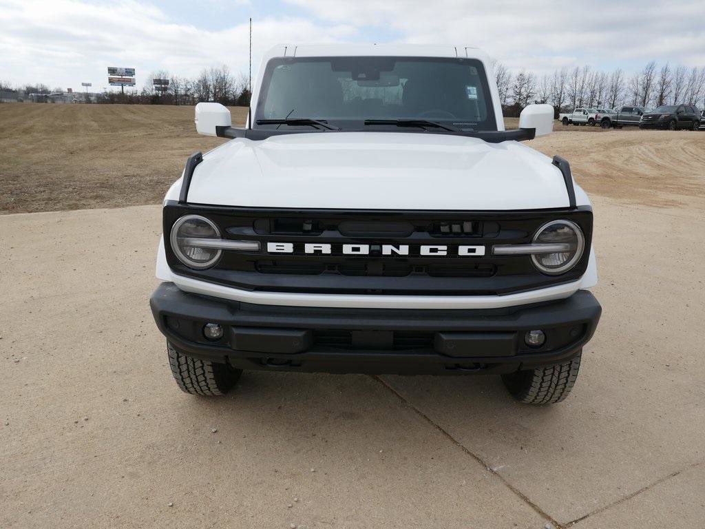 New 2025 Ford Bronco Outer Banks image 8