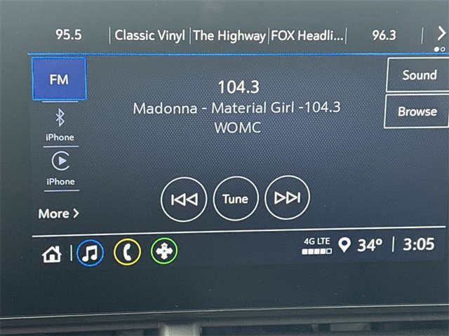 Certified 2024 Chevrolet Trax RS w/ Driver Confidence Package image 13