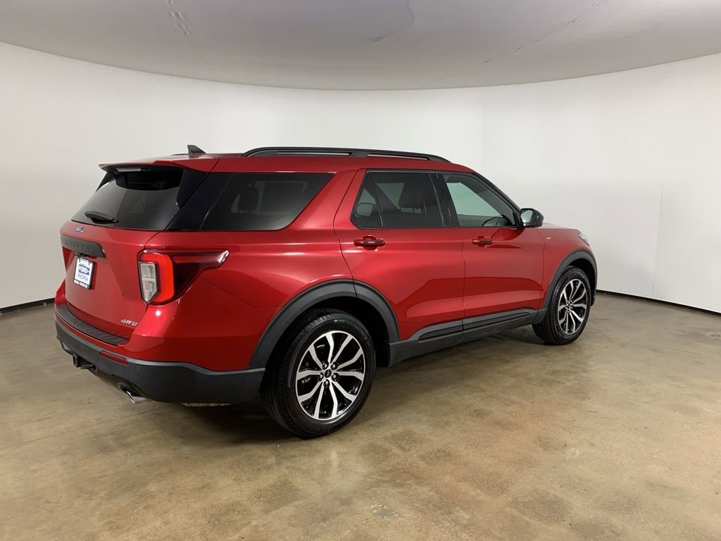 Used 2022 Ford Explorer ST-Line w/ Class IV Trailer Tow Package image 8
