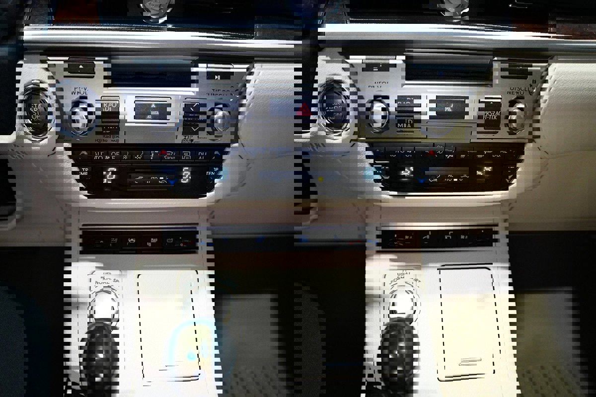 Used 2015 Lexus ES 350 w/ Luxury Package image 14