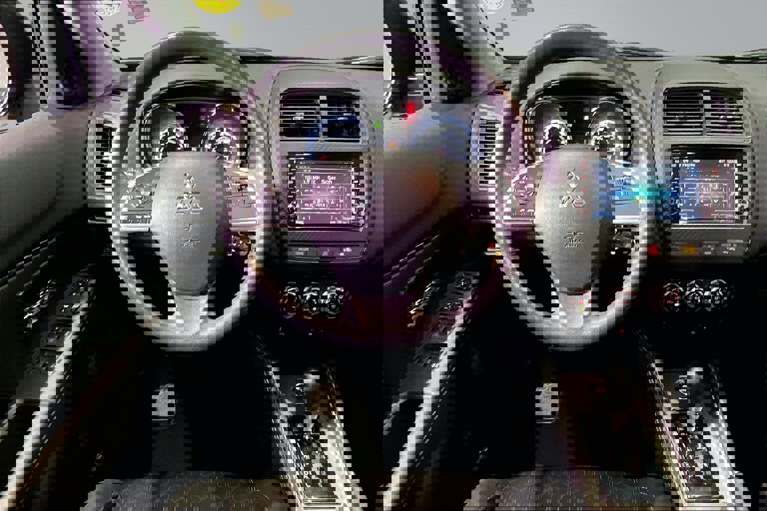 Used 2024 Mitsubishi Outlander Sport ES image 8