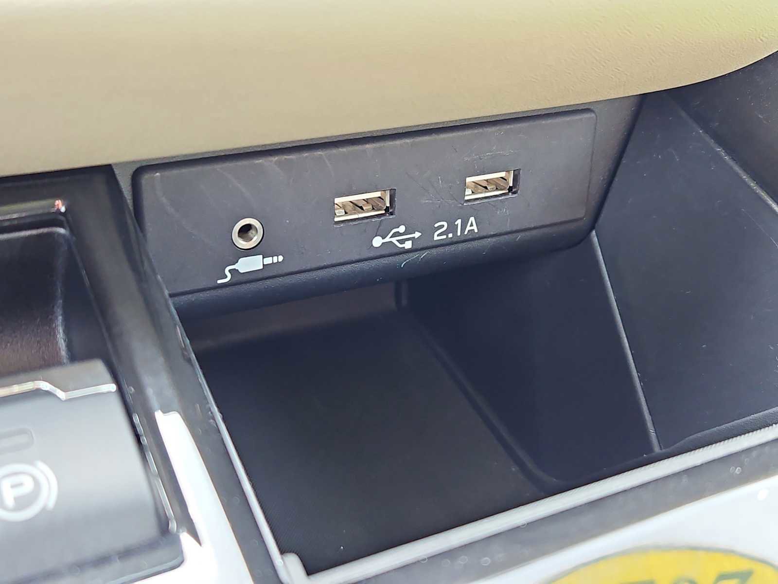 Used 2021 Subaru Outback Premium image 10