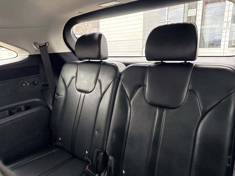 Used 2025 Kia Sorento S image 19