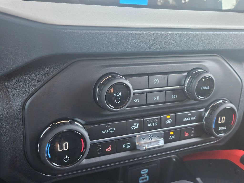 New 2025 Ford Bronco Heritage Edition image 13