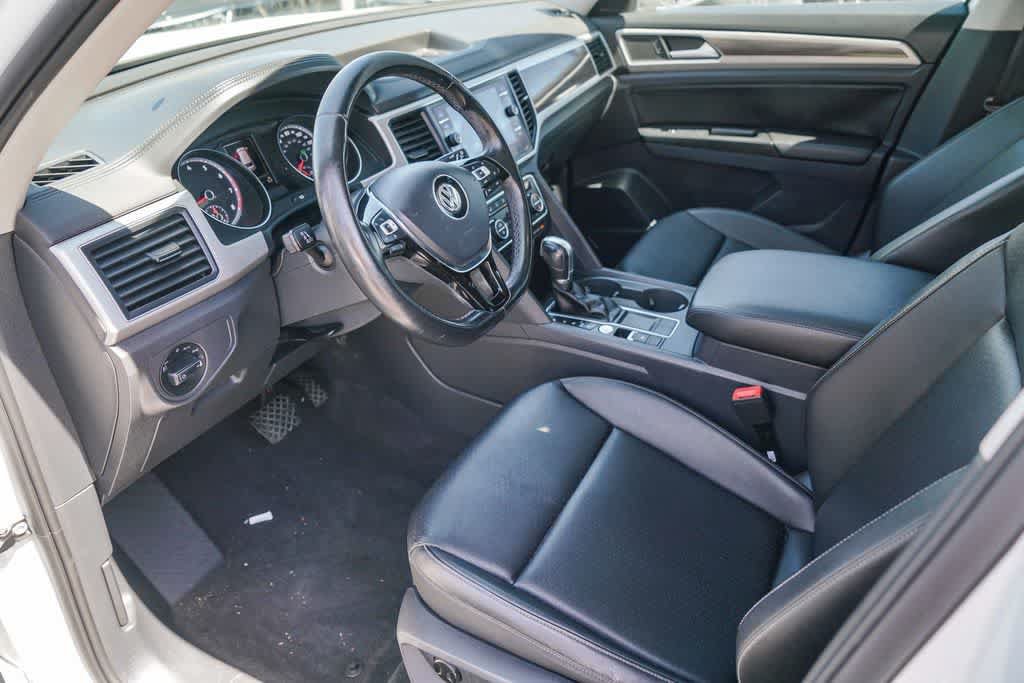Used 2019 Volkswagen Atlas SE w/ Panoramic Sunroof Package FWD image 16