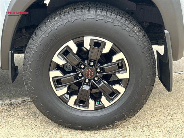 Used 2024 Nissan Frontier Pro-X RWD image 4