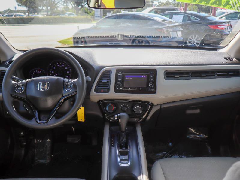Used 2020 Honda HR-V LX image 12