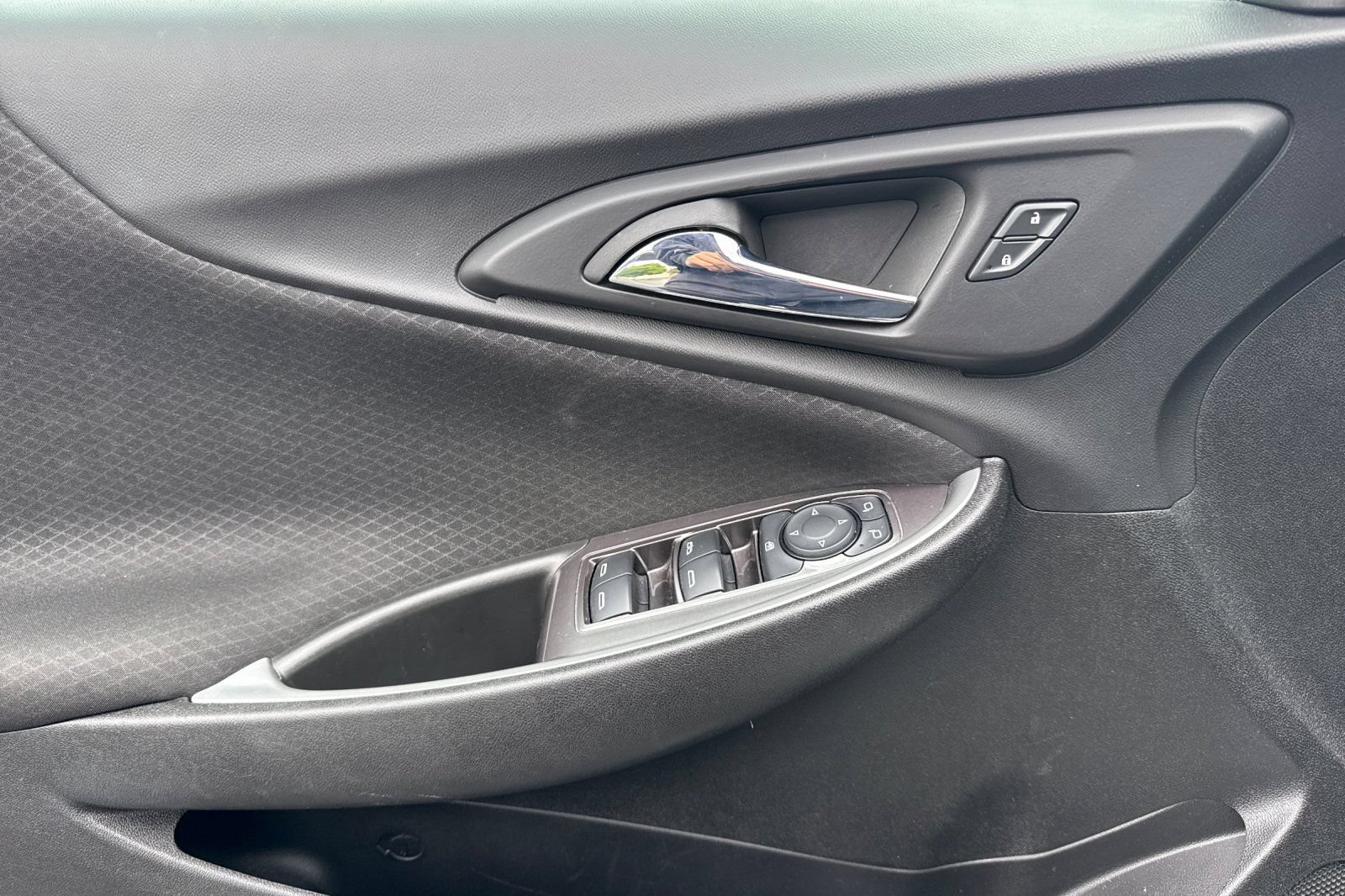 Used 2023 Chevrolet Malibu LT FWD image 16