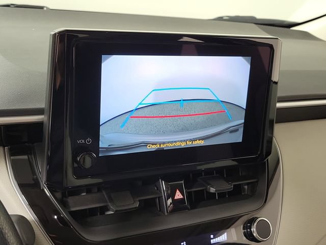 Used 2025 Toyota Corolla LE FWD image 29