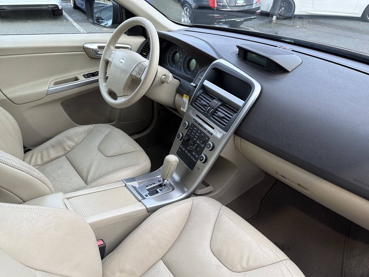 Used 2010 Volvo XC60 3.2 AWD/4WD image 17