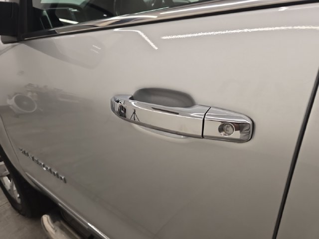 Used 2018 Chevrolet Silverado 1500 LTZ w/ Sport Package AWD/4WD image 20