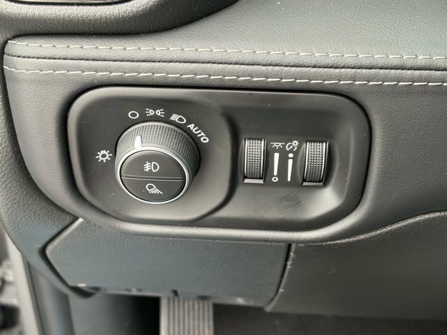 New 2026 RAM 3500 Limited image 28