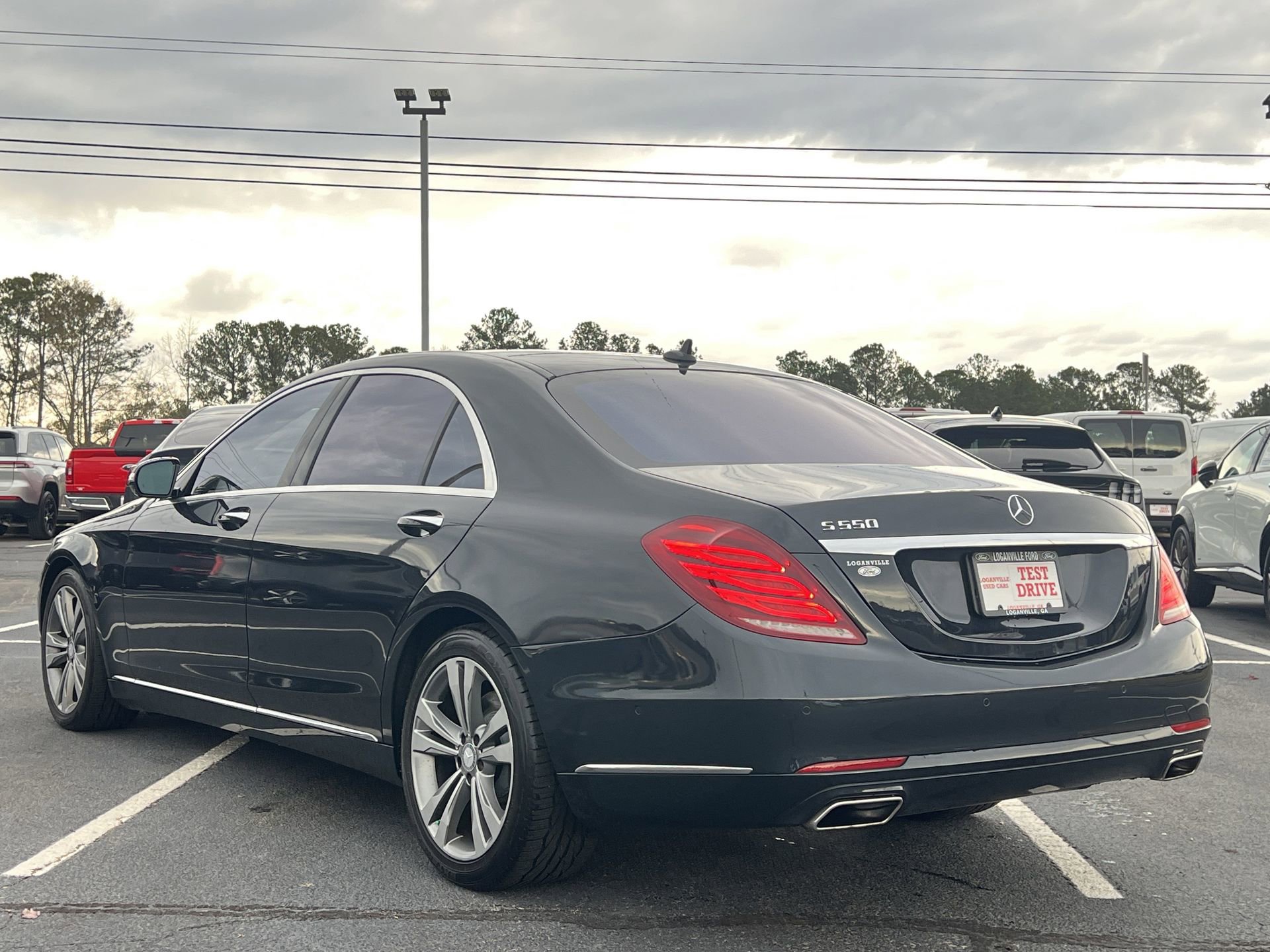 Used 2015 Mercedes-Benz S 550 Sedan image 2